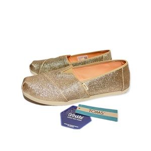 NWT TOMS Gold Glitter Alpargata Slip On Shoes Sparkle Womens Sz 8 Ballet Flats